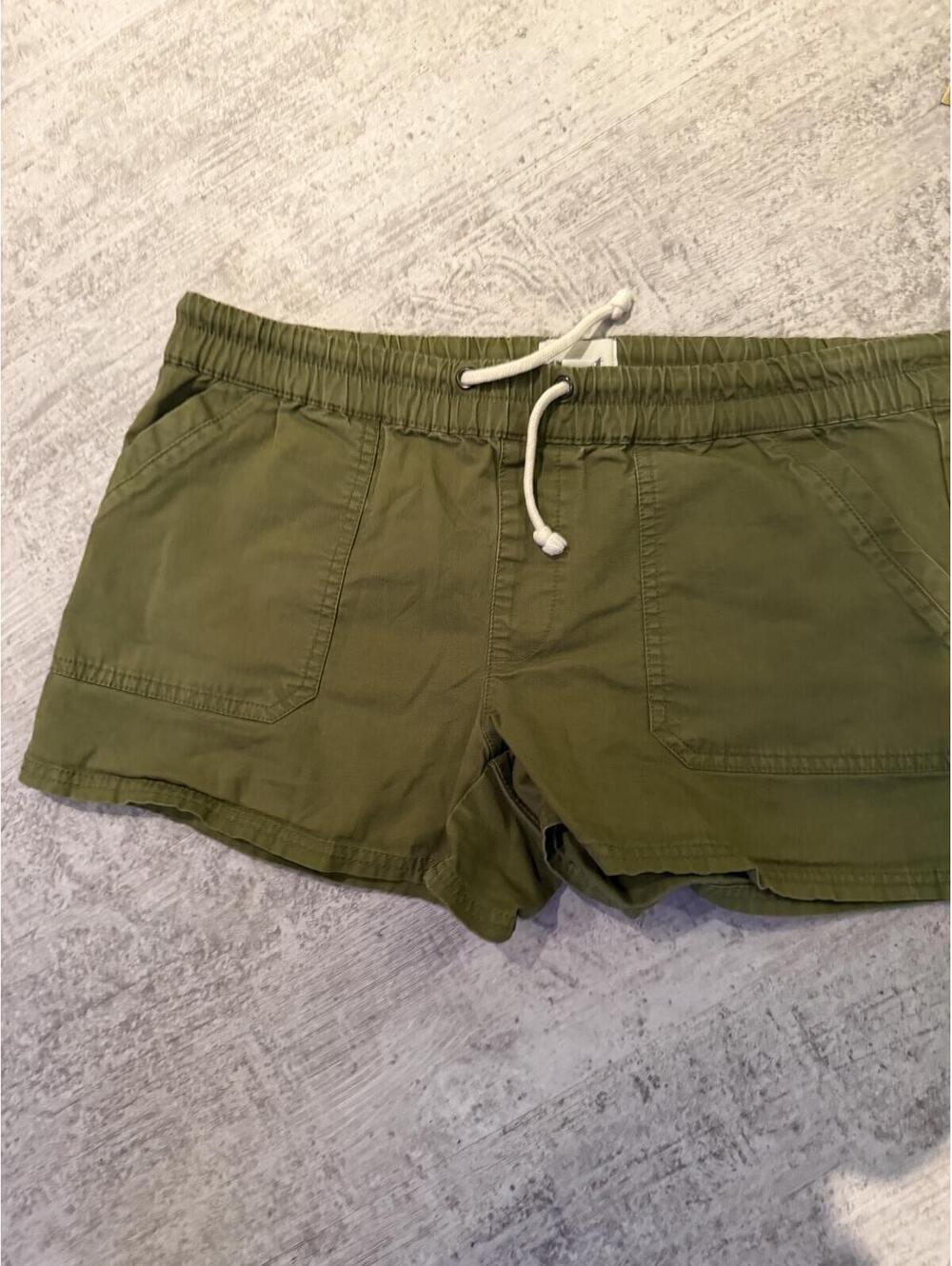 Pact Women's Olive Green Woven Organic Cotton Drawstring Shorts Size Small - Picture 2 of 6